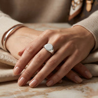 Minimal Round Signet Ring – Sleek Flat Top Band
